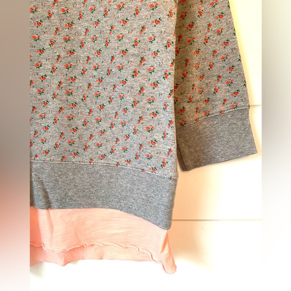 Matilda Jane Gray Crewneck Sweatshirt with Pink Layered Hem. Medium - Picture 2 of 8